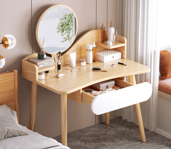 mirror-e1684170939692